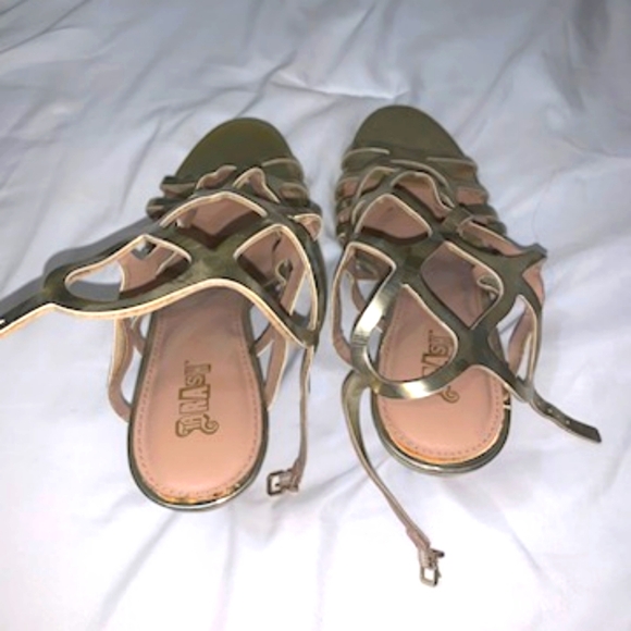 Gladiator Gold Sexy Sandals - Picture 4 of 4